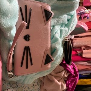 Betsey Johnson Light pink cat wallet😻
